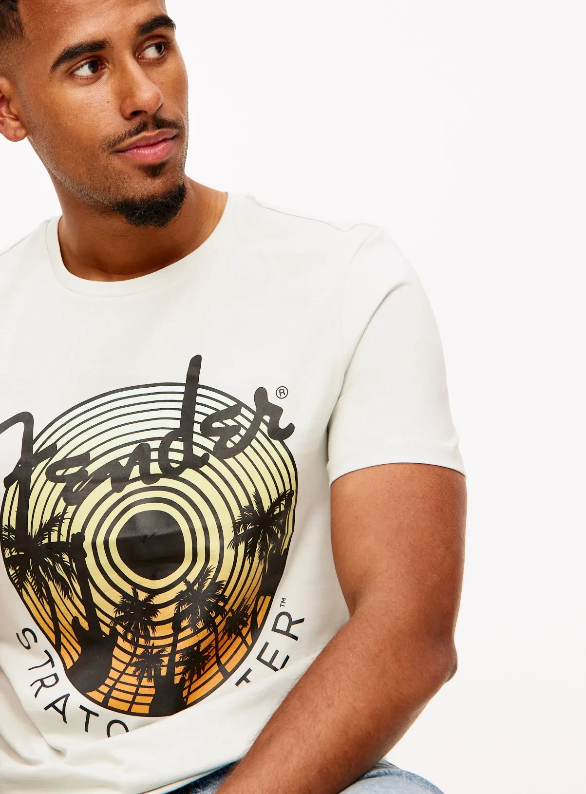 Buy Fender Stratocaster Guitar T-Shirt XXL | T-shirts and polos | Tu