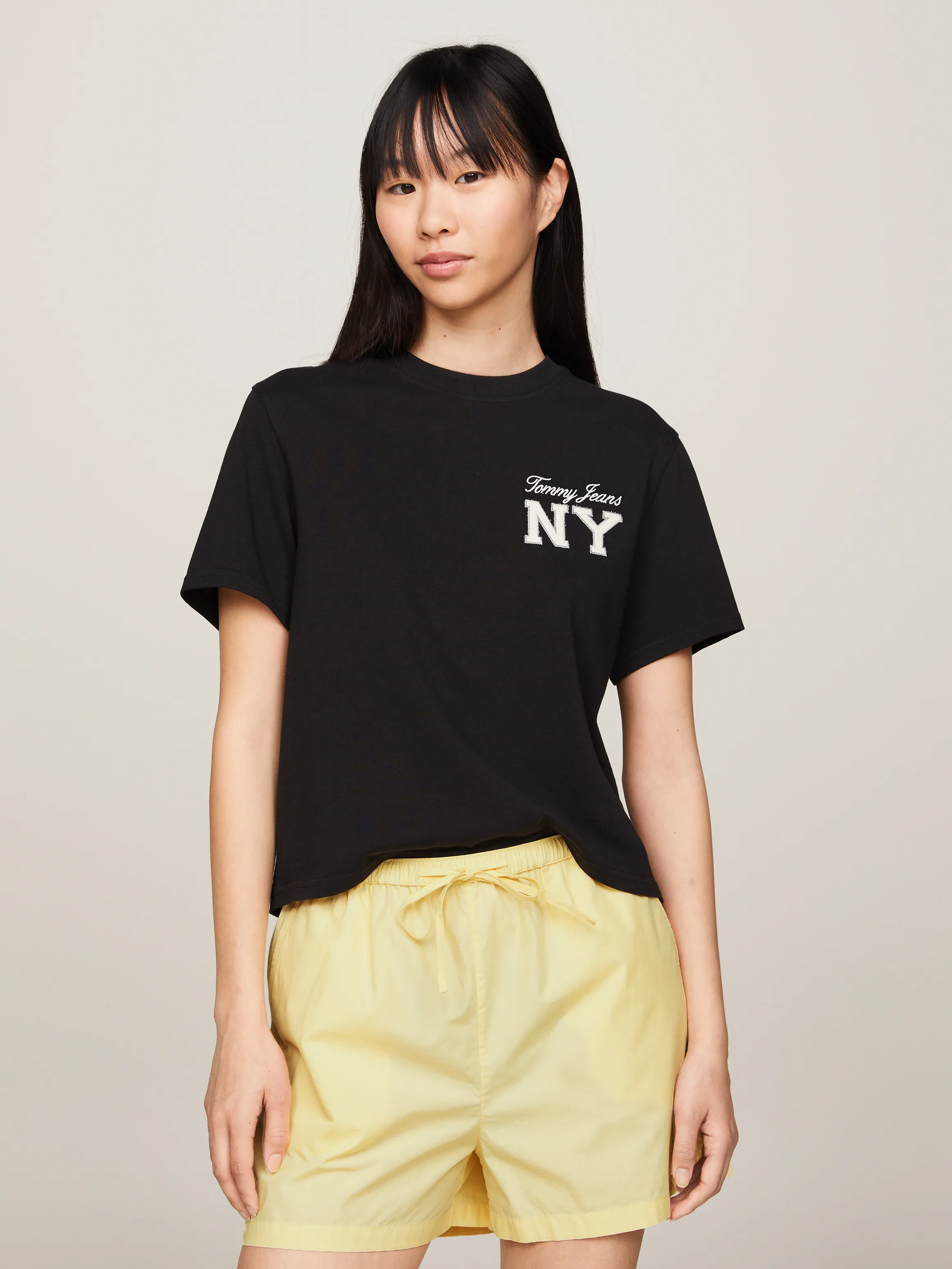 Essential Logo Boxy Fit T-Shirt | T-Shirts | Tommy Jeans