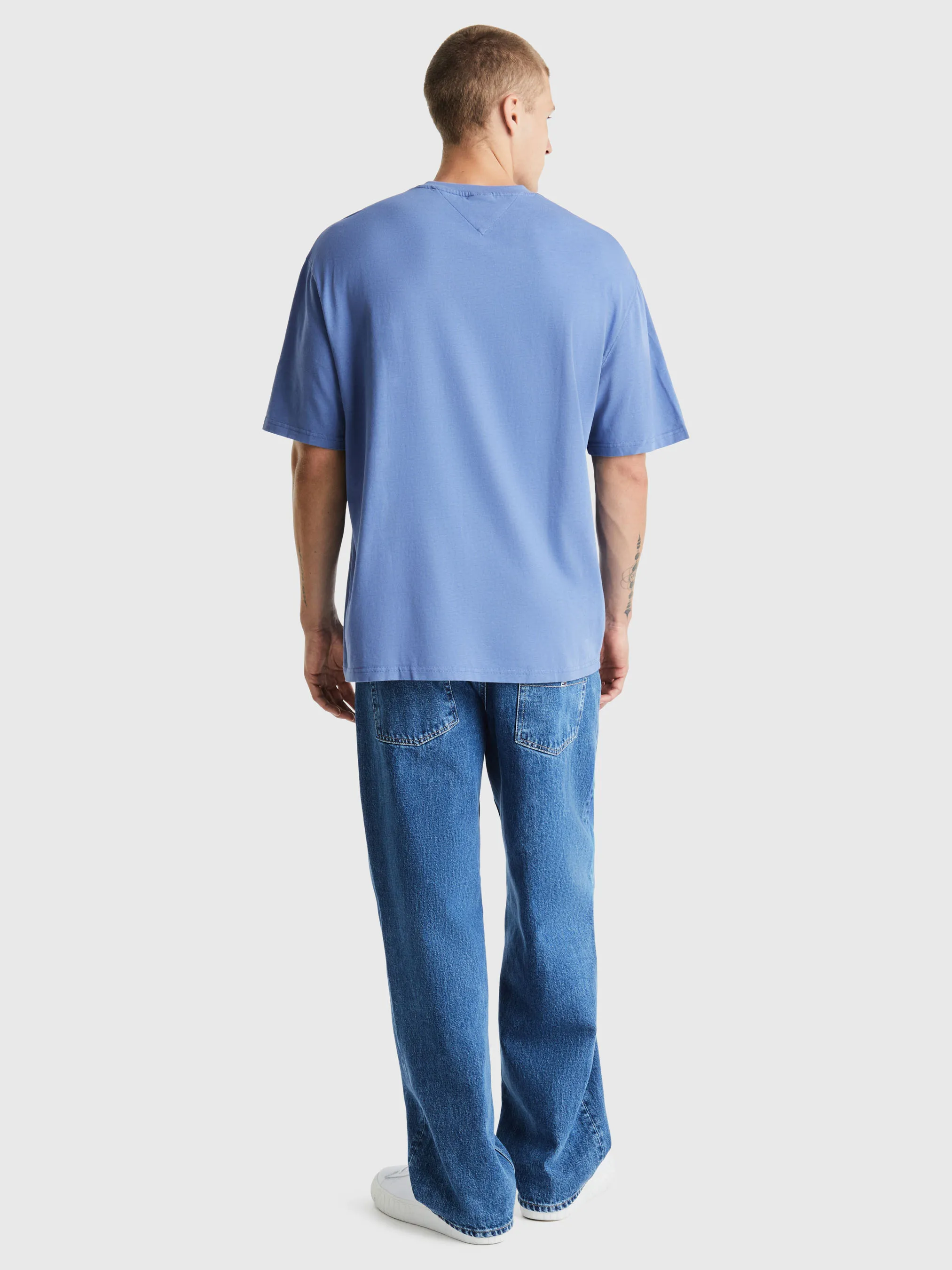 Oversized Serif Linear Tee | T-Shirts | Tommy Jeans